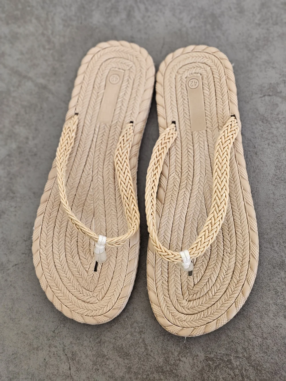 Men's Beige Braided Flip Flop Sandals - Casual Summer Slip-Ons Size 11.5